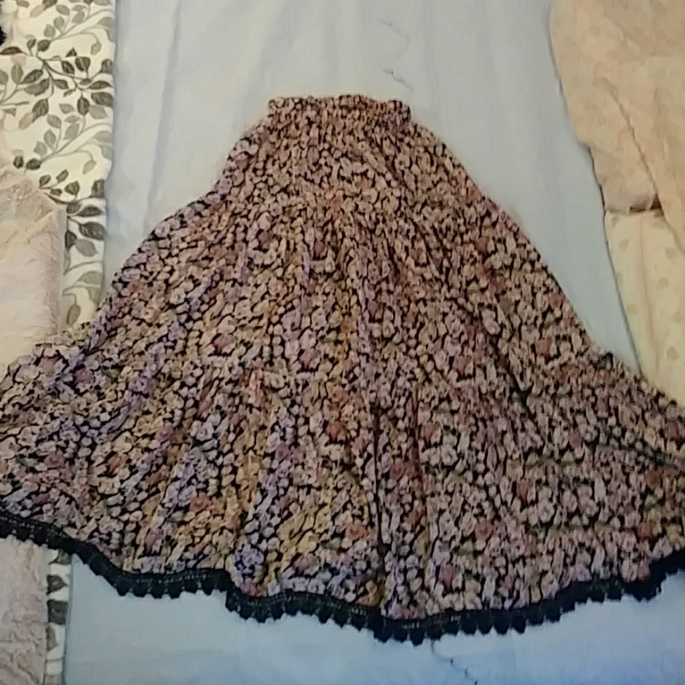 Maxi floral skirt